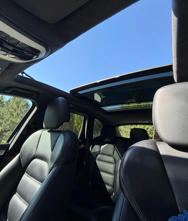 2015 Porsche 958 Cayenne Turbo - Image 19 of 25