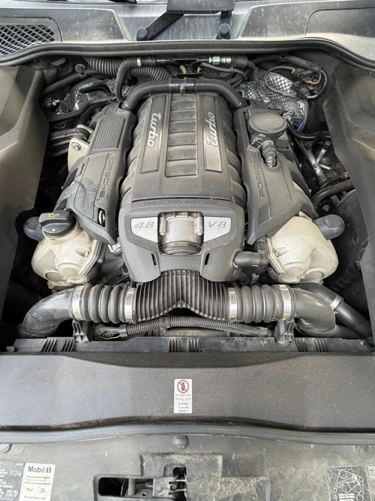 2015 Porsche 958 Cayenne Turbo - Image 9 of 25