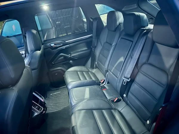 2015 Porsche 958 Cayenne Turbo - Image 8 of 15