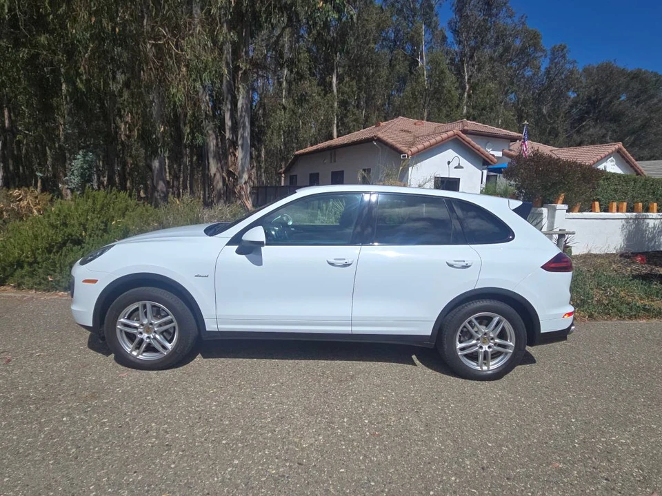 2015 Porsche 958 Cayenne Diesel - Image 3 of 15