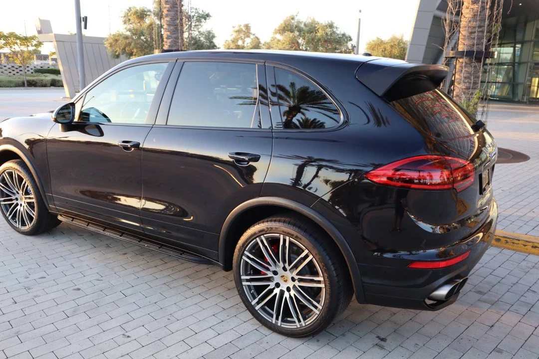 2015 Porsche 958 Cayenne Turbo - Image 6 of 24