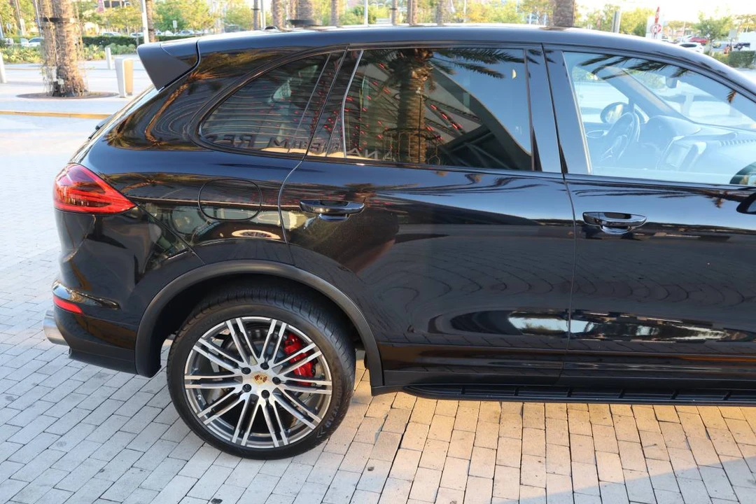 2015 Porsche 958 Cayenne Turbo - Image 10 of 24