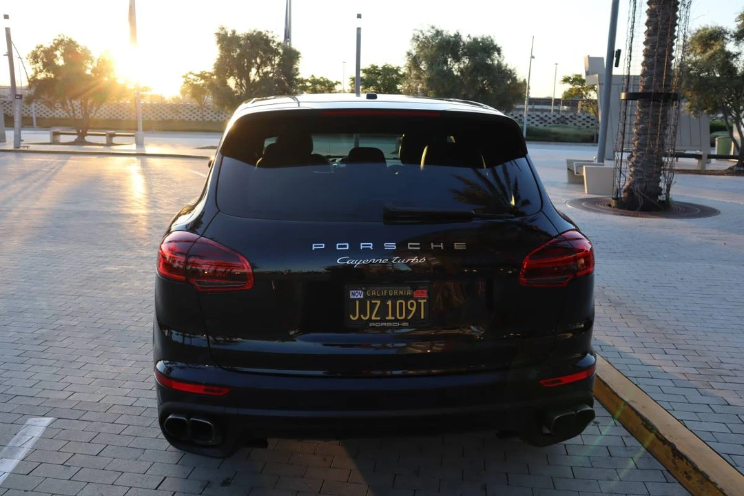 2015 Porsche 958 Cayenne Turbo - Image 7 of 24