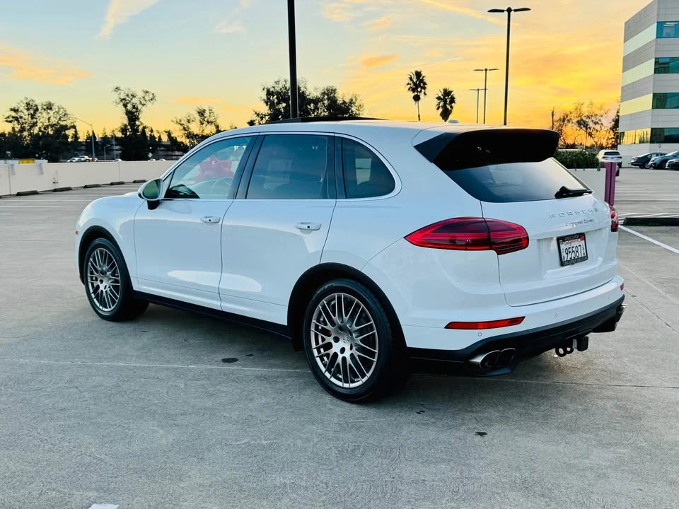 2015 Porsche 958 Cayenne Turbo - Image 5 of 20