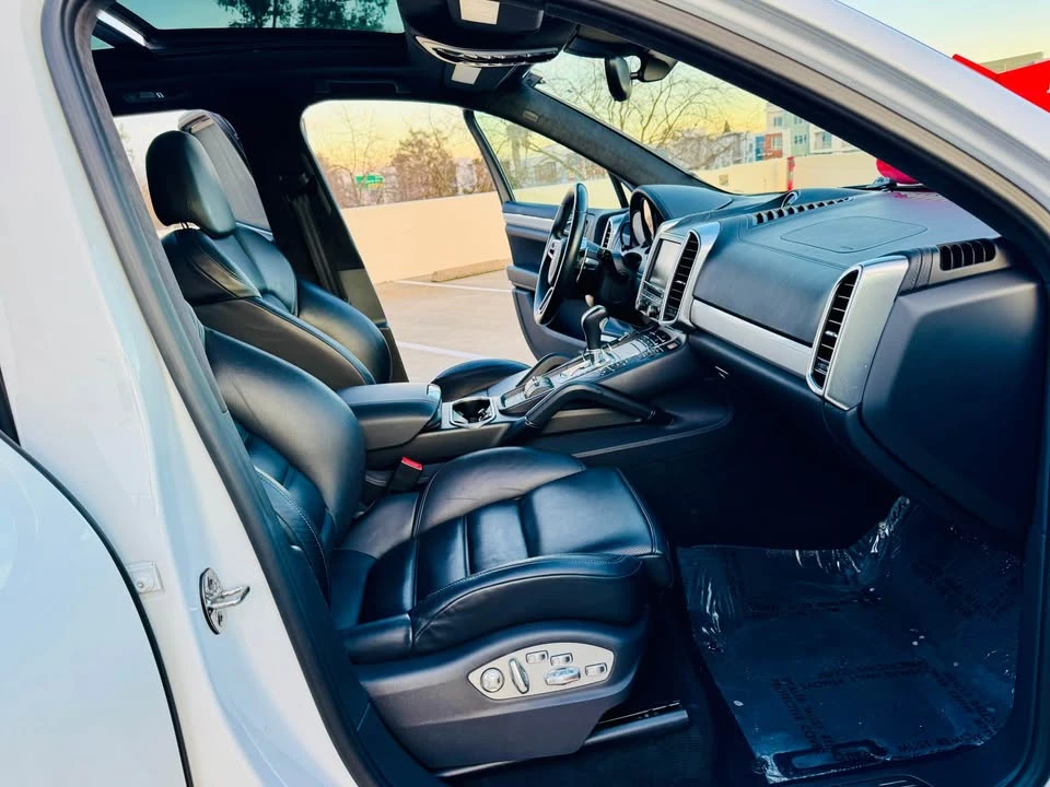 2015 Porsche 958 Cayenne Turbo - Image 11 of 20