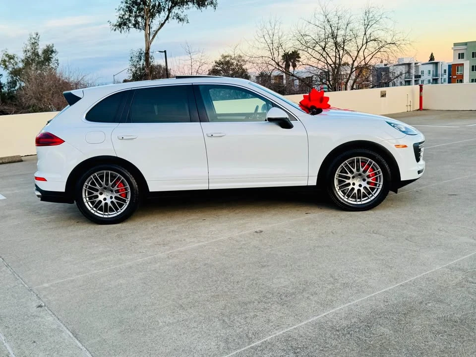 2015 Porsche 958 Cayenne Turbo - Image 2 of 20