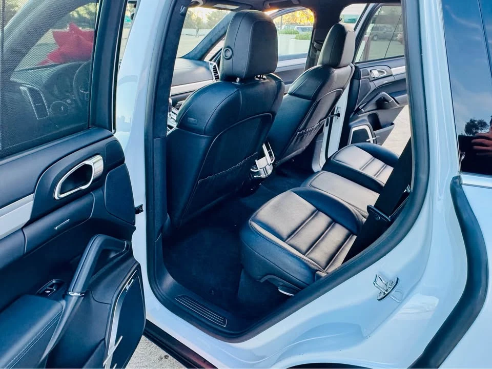 2015 Porsche 958 Cayenne Turbo - Image 14 of 20