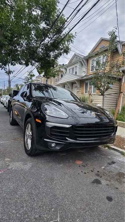 2015 Porsche 958 Cayenne - Image 2 of 12