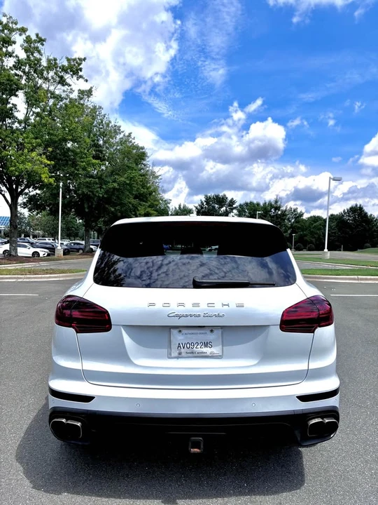 2015 Porsche 958 Cayenne Turbo - Image 8 of 12