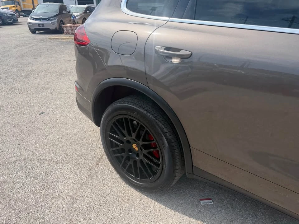 2015 Porsche 958 Cayenne Turbo - Image 5 of 19