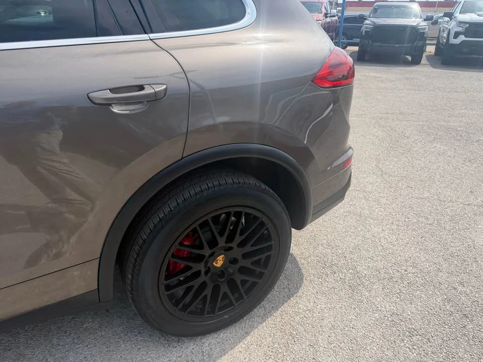 2015 Porsche 958 Cayenne Turbo - Image 9 of 19