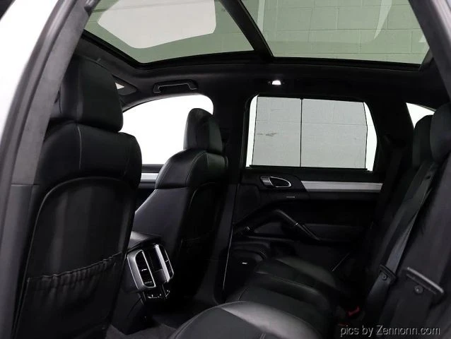 2015 Porsche 958 Cayenne Turbo - Image 14 of 21