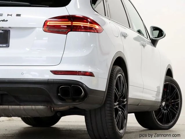 2015 Porsche 958 Cayenne Turbo - Image 8 of 21
