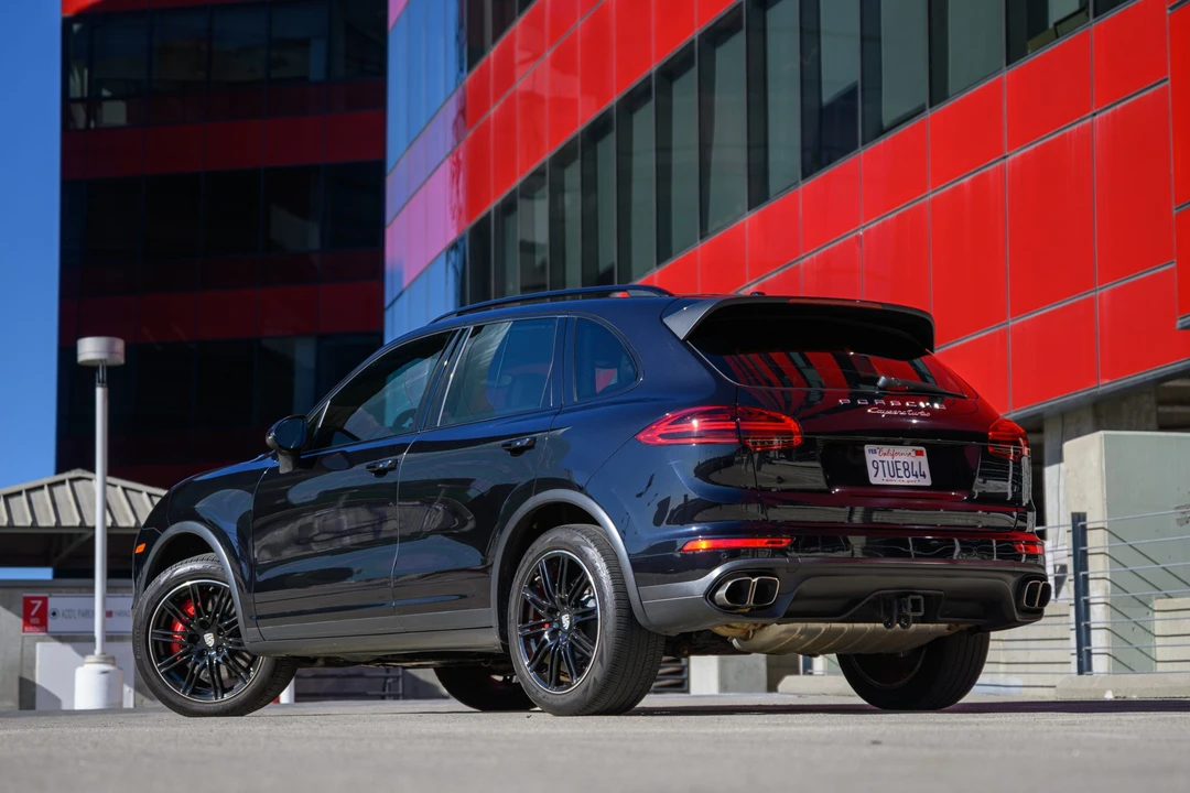 2015 Porsche 958 Cayenne Turbo - Image 4 of 31