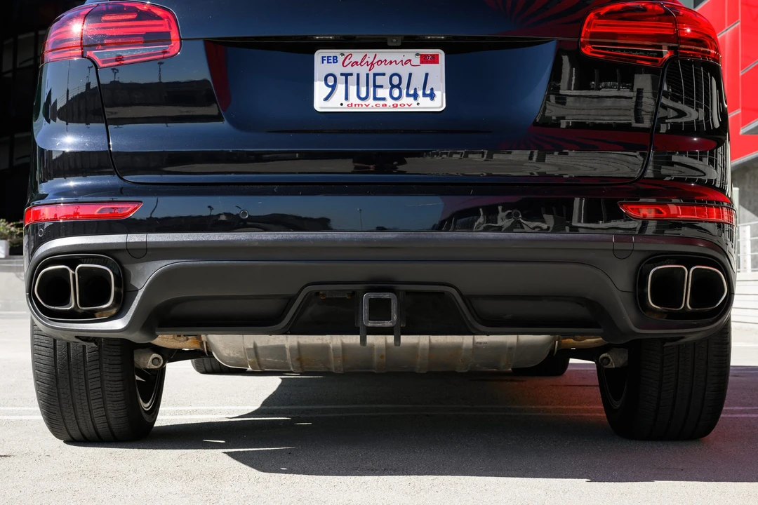 2015 Porsche 958 Cayenne Turbo - Image 28 of 31