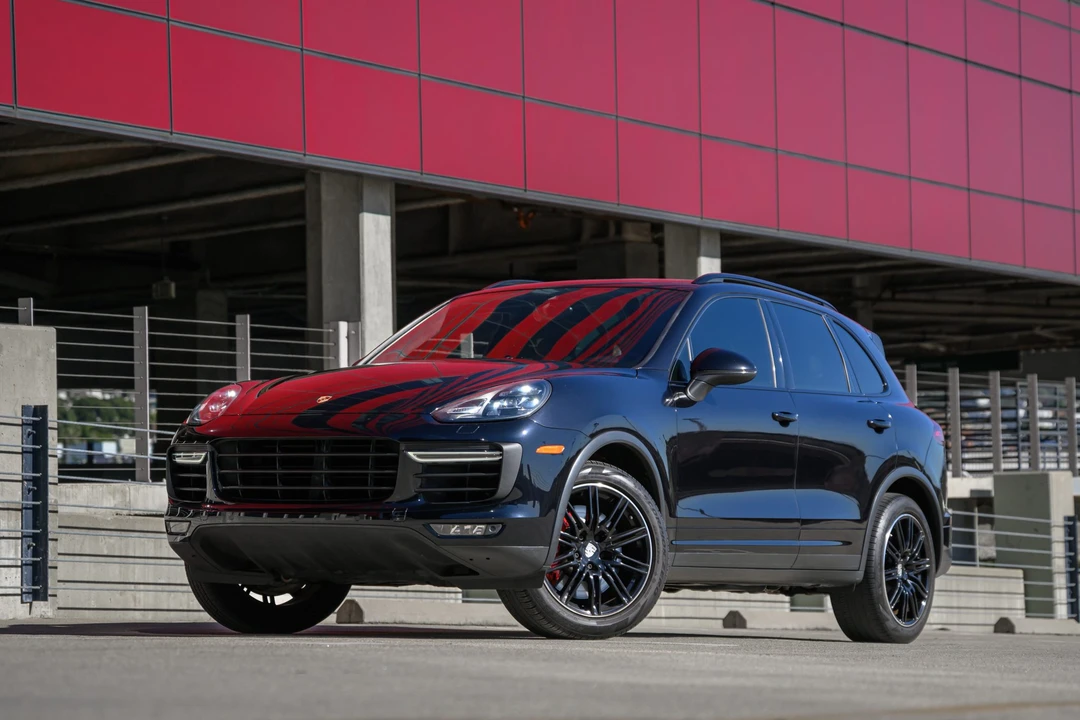 2015 Porsche 958 Cayenne Turbo - Image 2 of 31
