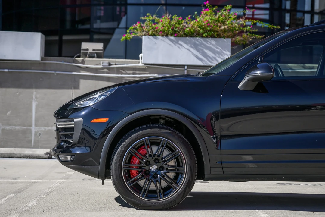 2015 Porsche 958 Cayenne Turbo - Image 15 of 31