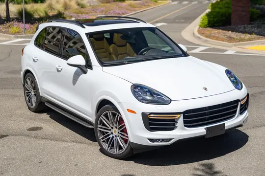 2015 Porsche Cayenne Turbo