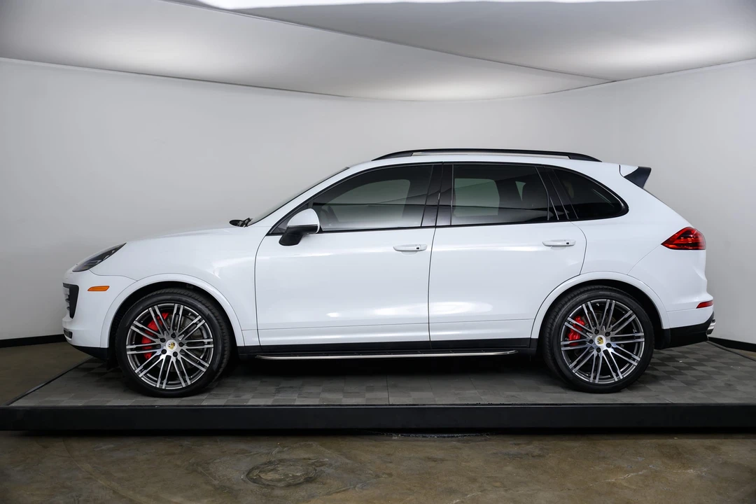 2015 Porsche 958 Cayenne Turbo - Image 27 of 31