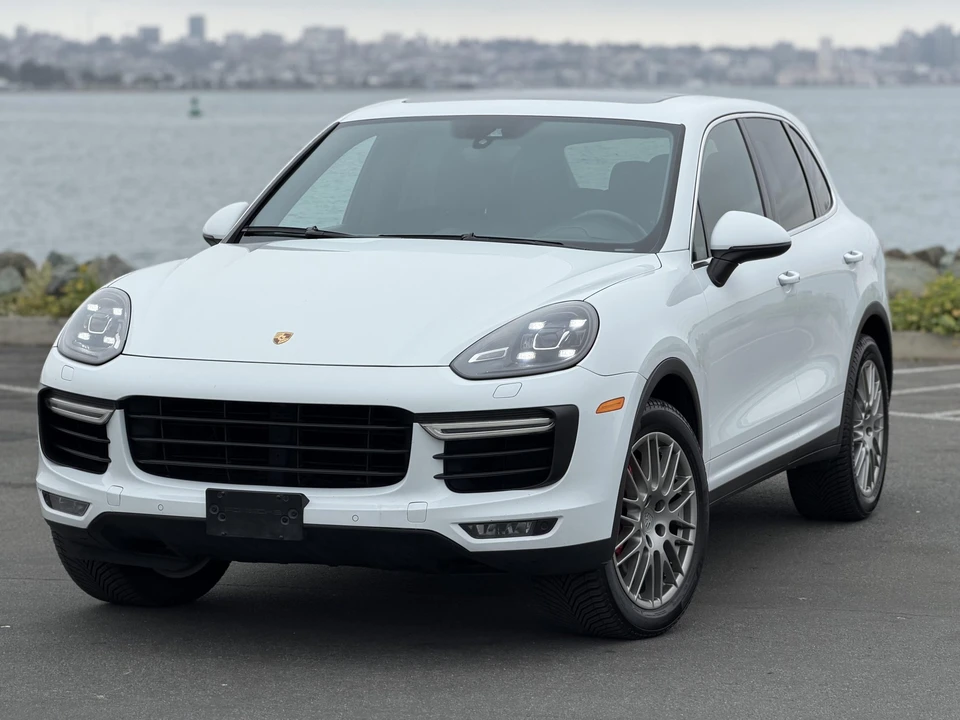 2015 Porsche 958 Cayenne Turbo - Image 6 of 31
