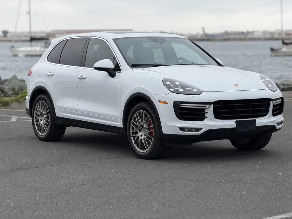 2015 Porsche 958 Cayenne Turbo - Image 28 of 31