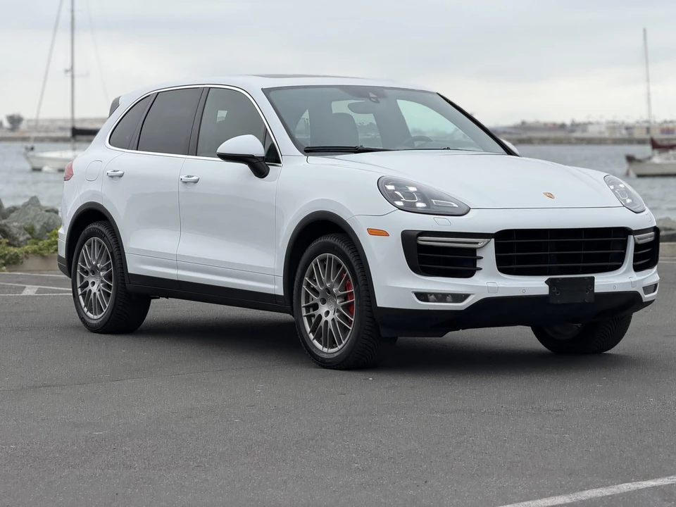 2015 Porsche 958 Cayenne Turbo - Image 29 of 31