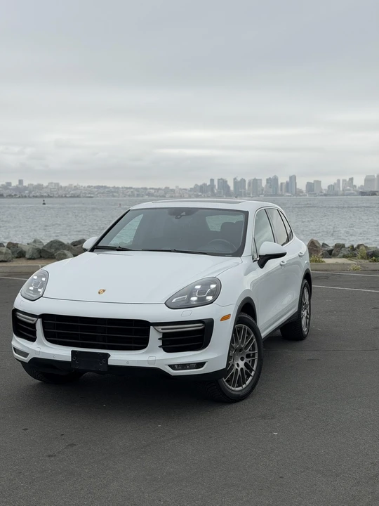 2015 Porsche 958 Cayenne Turbo - Image 4 of 31