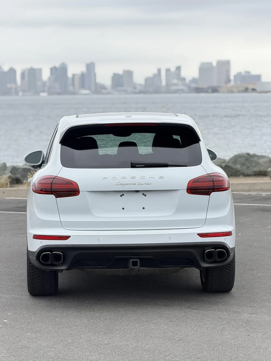 2015 Porsche 958 Cayenne Turbo - Image 24 of 31