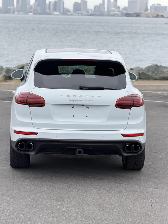 2015 Porsche 958 Cayenne Turbo - Image 23 of 31