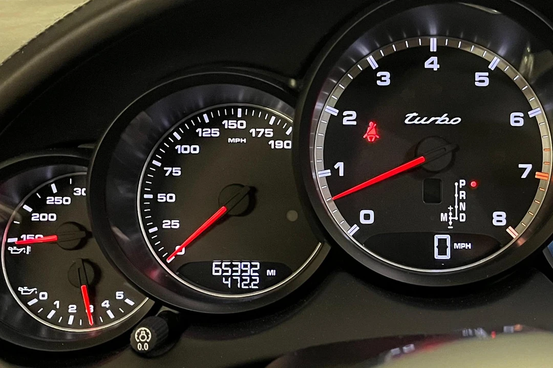2015 Porsche 958 Cayenne Turbo - Image 22 of 31