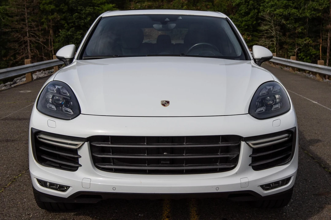 2015 Porsche 958 Cayenne Turbo - Image 2 of 31