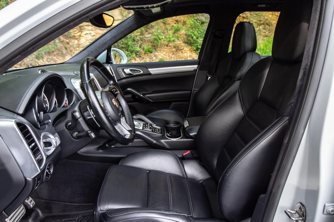 2015 Porsche 958 Cayenne Turbo - Image 24 of 31