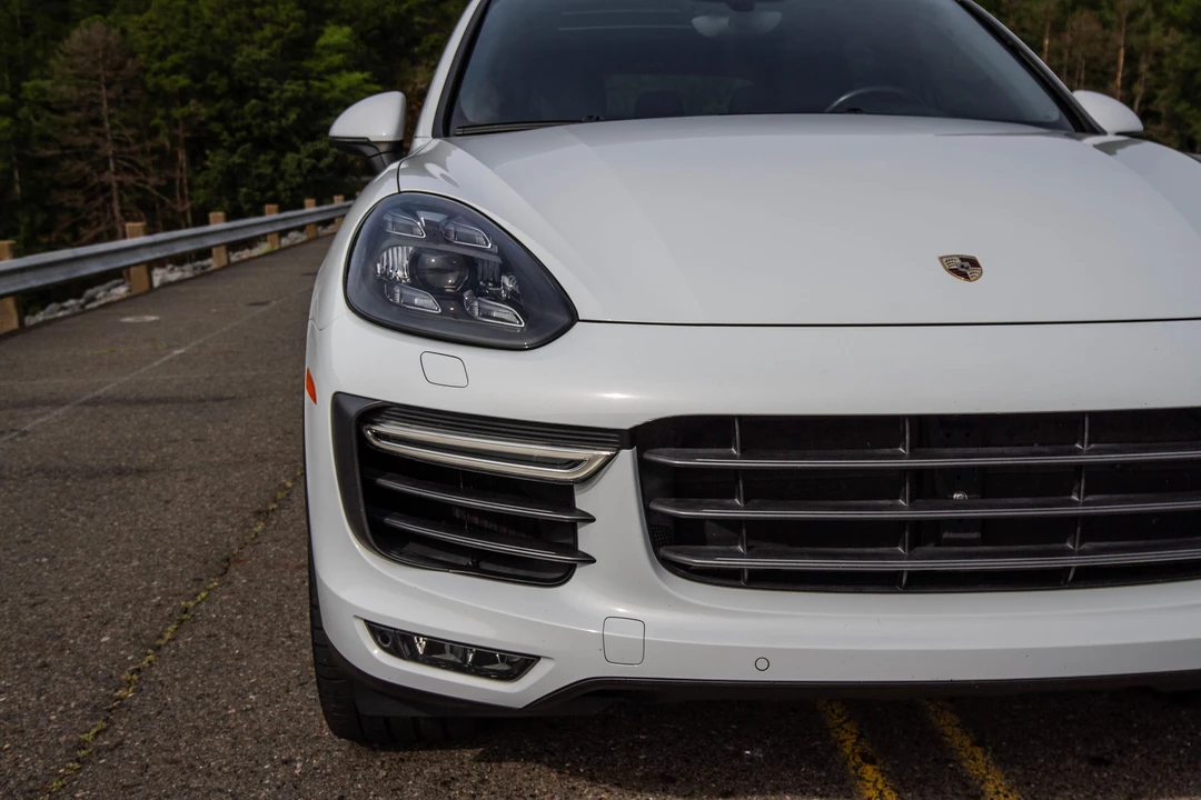 2015 Porsche 958 Cayenne Turbo - Image 11 of 31