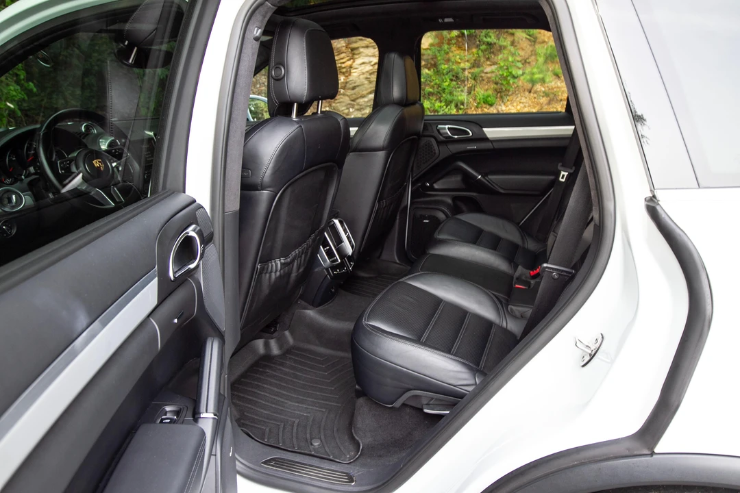 2015 Porsche 958 Cayenne Turbo - Image 27 of 31
