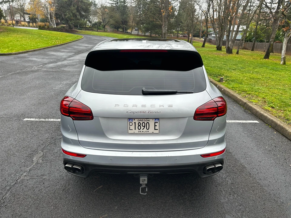 2015 Porsche 958 Cayenne Turbo - Image 12 of 31