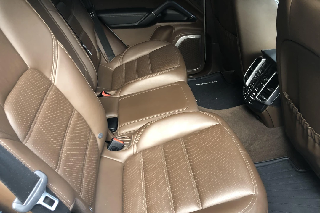 2015 Porsche 958 Cayenne Turbo - Image 24 of 31