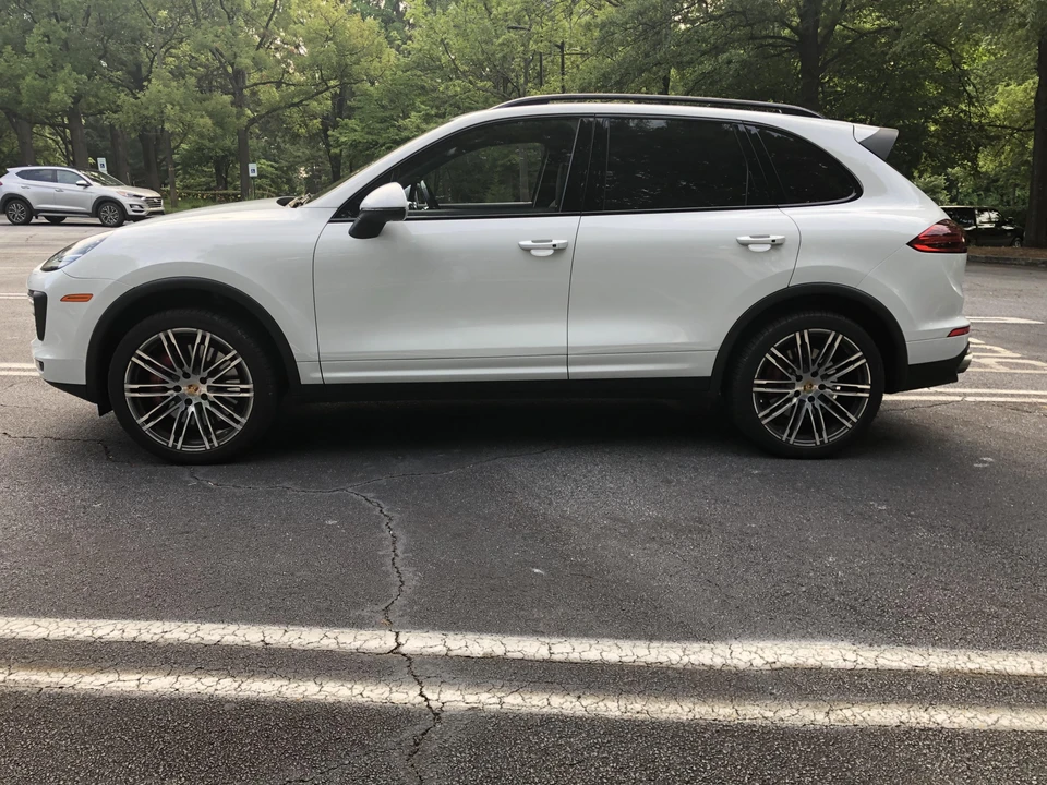 2015 Porsche 958 Cayenne Turbo - Image 6 of 31