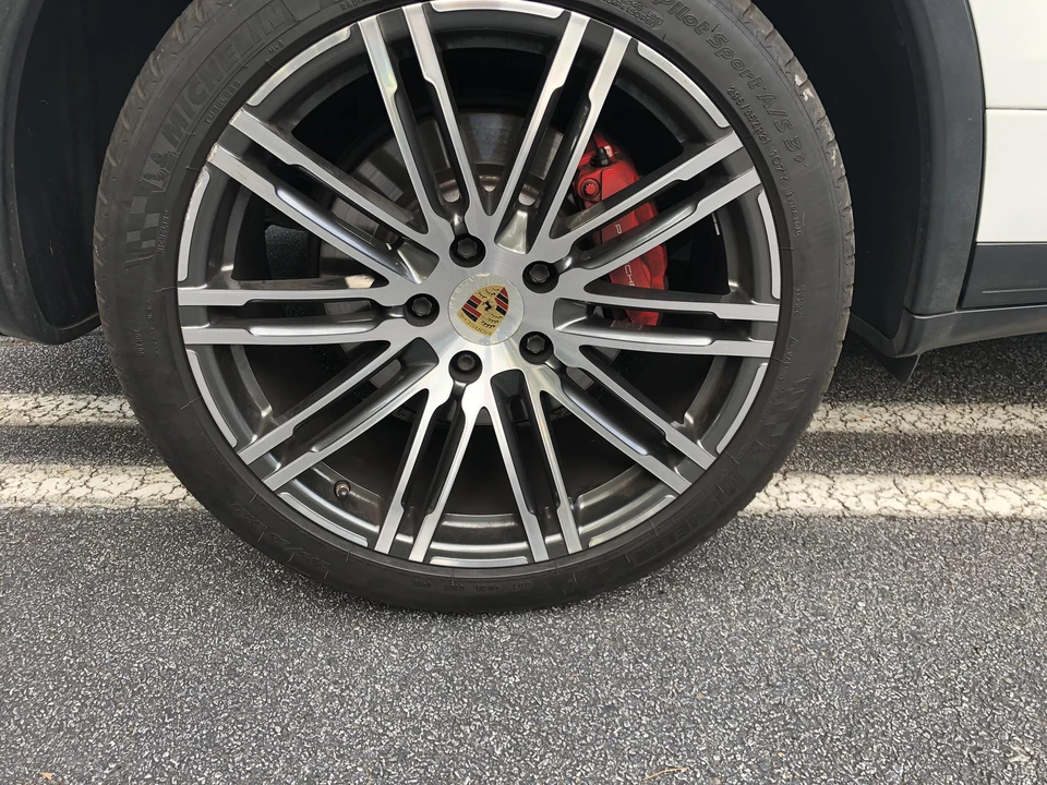 2015 Porsche 958 Cayenne Turbo - Image 18 of 31