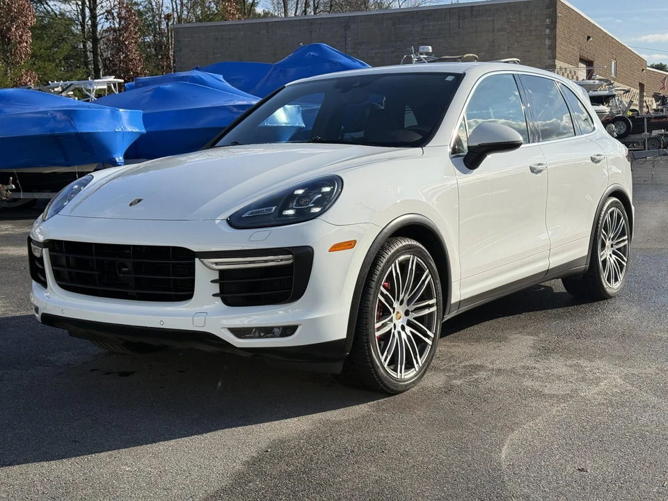 2015 Porsche 958 Cayenne Turbo - Image 7 of 31