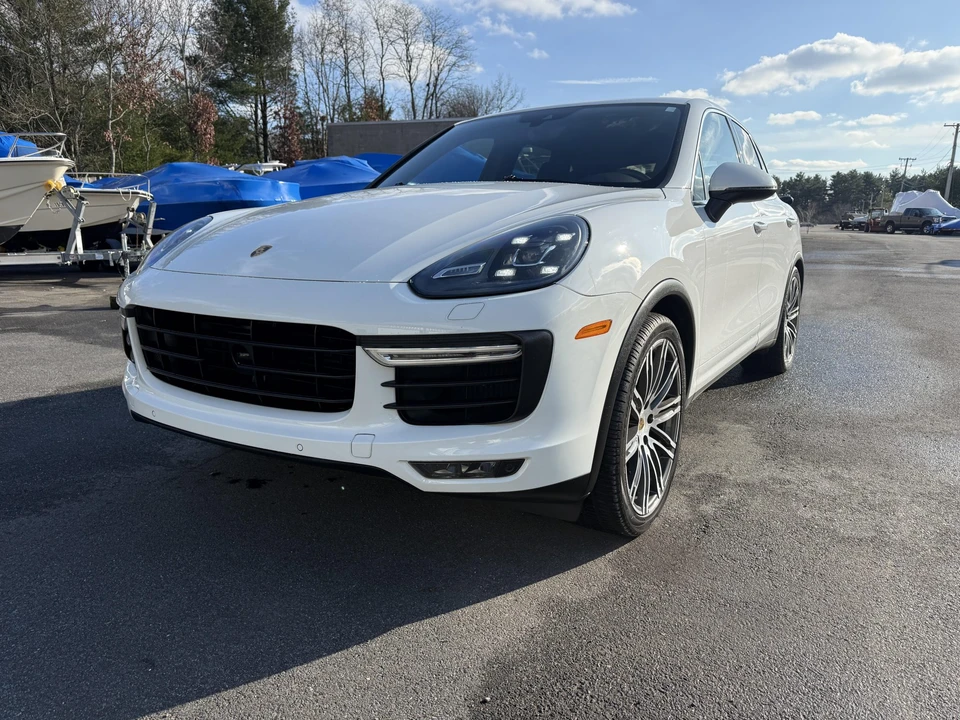 2015 Porsche 958 Cayenne Turbo - Image 14 of 31