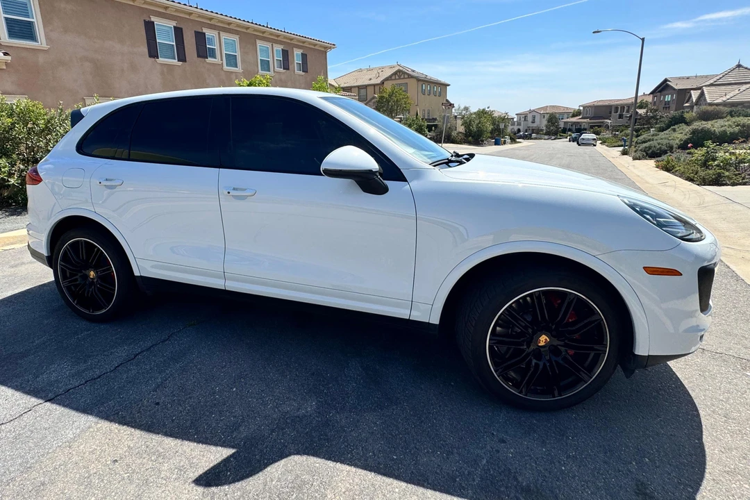 2015 Porsche 958 Cayenne Turbo - Image 3 of 31