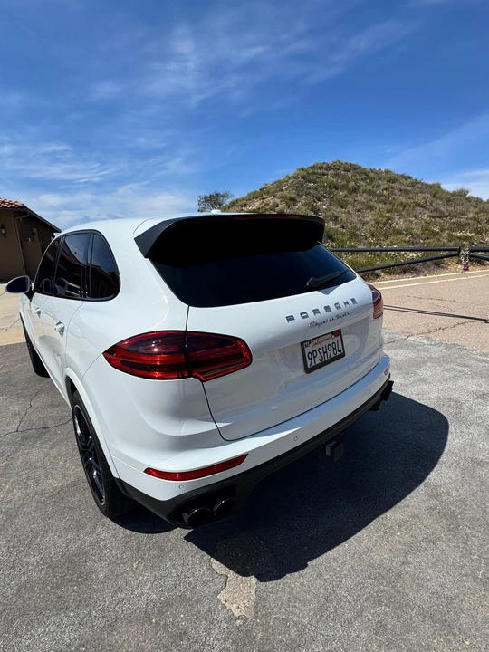 2015 Porsche 958 Cayenne Turbo - Image 14 of 31