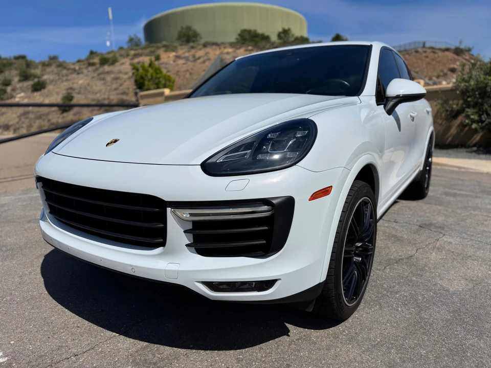 2015 Porsche 958 Cayenne Turbo - Image 8 of 31
