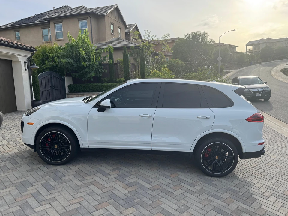 2015 Porsche 958 Cayenne Turbo - Image 20 of 31