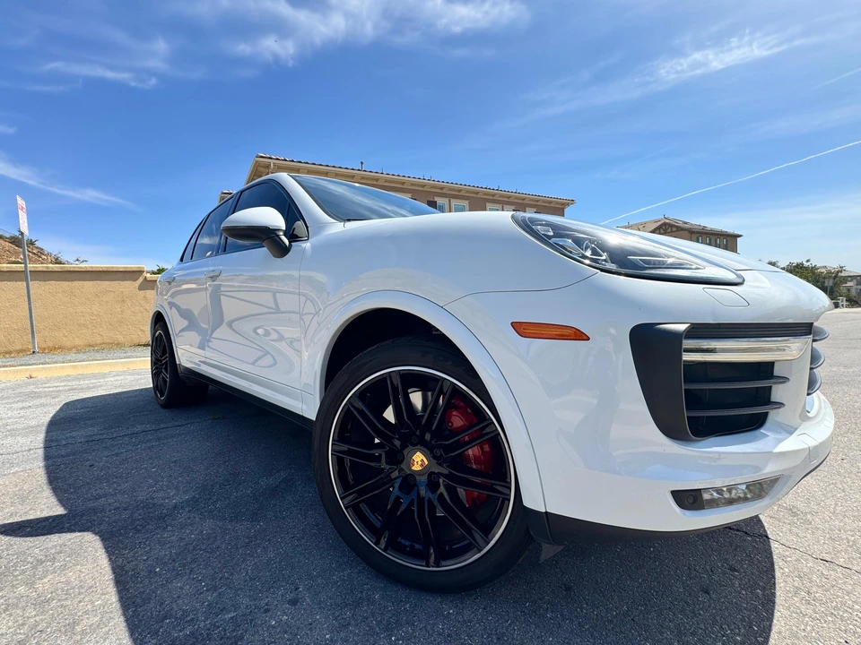 2015 Porsche 958 Cayenne Turbo - Image 18 of 31