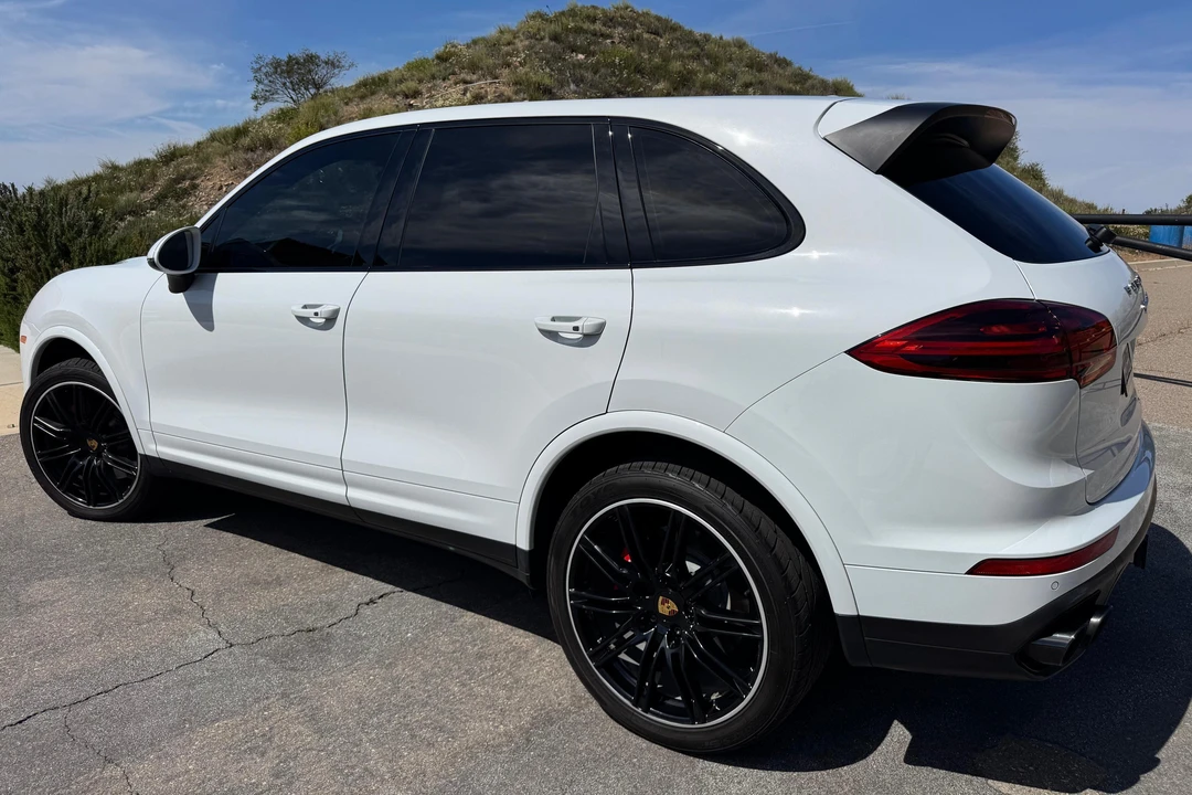 2015 Porsche 958 Cayenne Turbo - Image 4 of 31