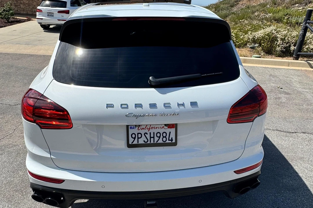 2015 Porsche 958 Cayenne Turbo - Image 5 of 31
