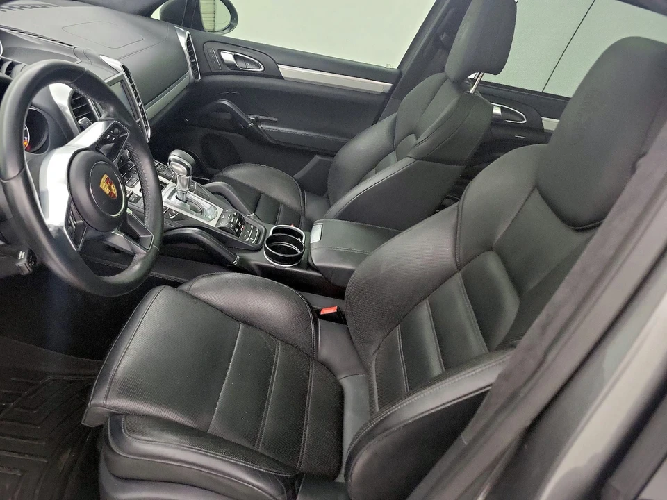 2015 Porsche 958 Cayenne Turbo - Image 12 of 26