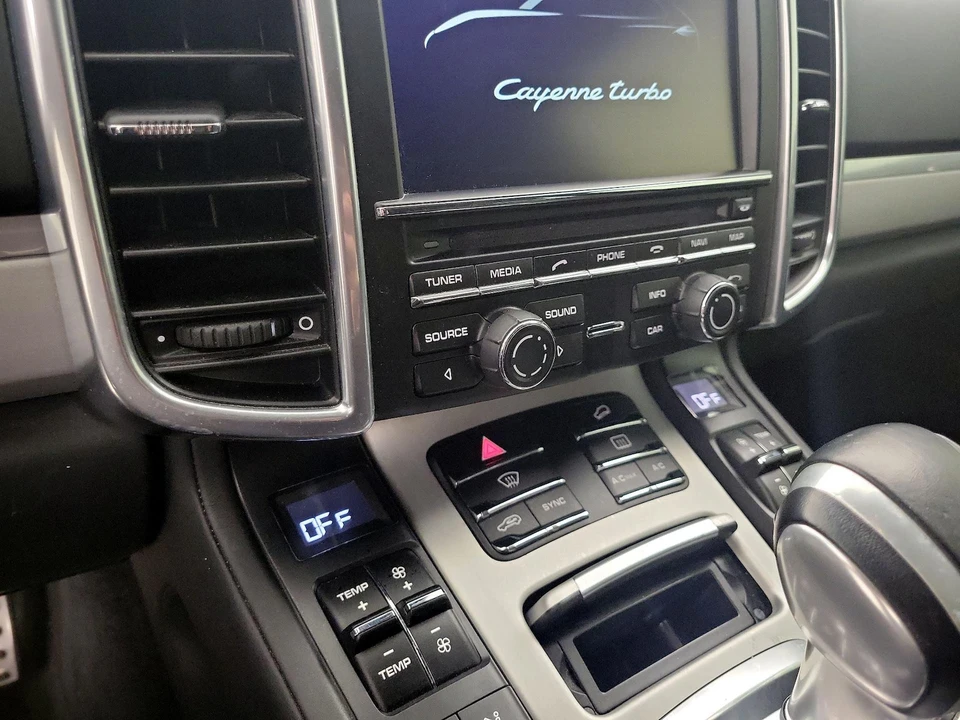 2015 Porsche 958 Cayenne Turbo - Image 16 of 26