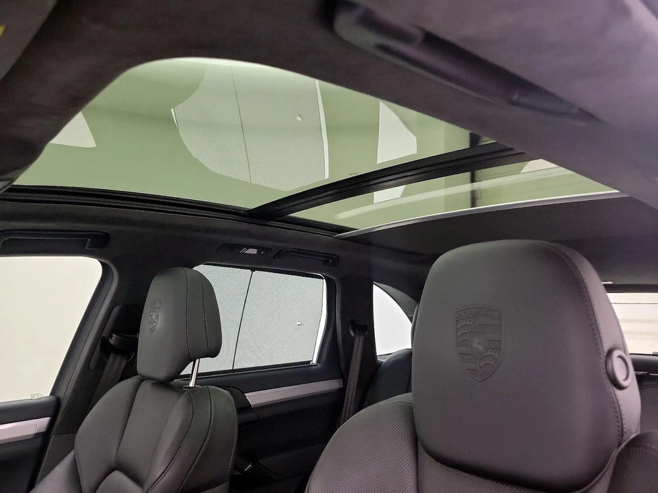 2015 Porsche 958 Cayenne Turbo - Image 19 of 26